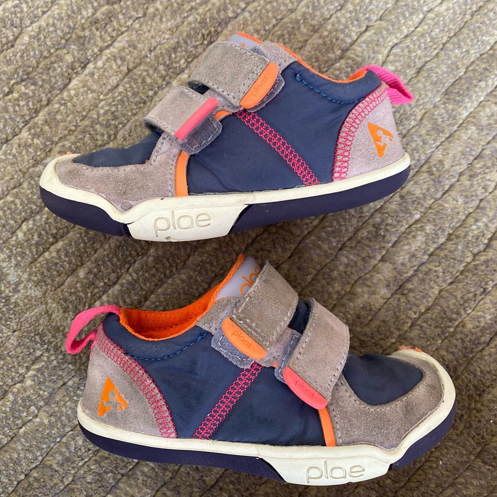 Plae girls shoes